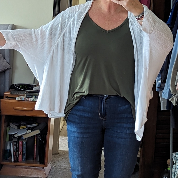 A.N.A cardigan sweater with drop sleeves in XL. - Picture 4 of 6